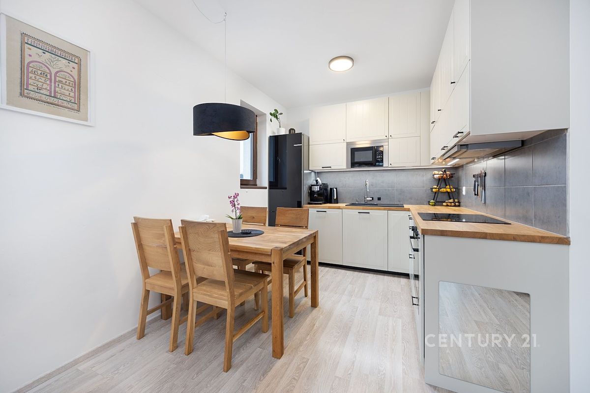 Pronájem bytu 2+kk 51 m² – fotografie 4
