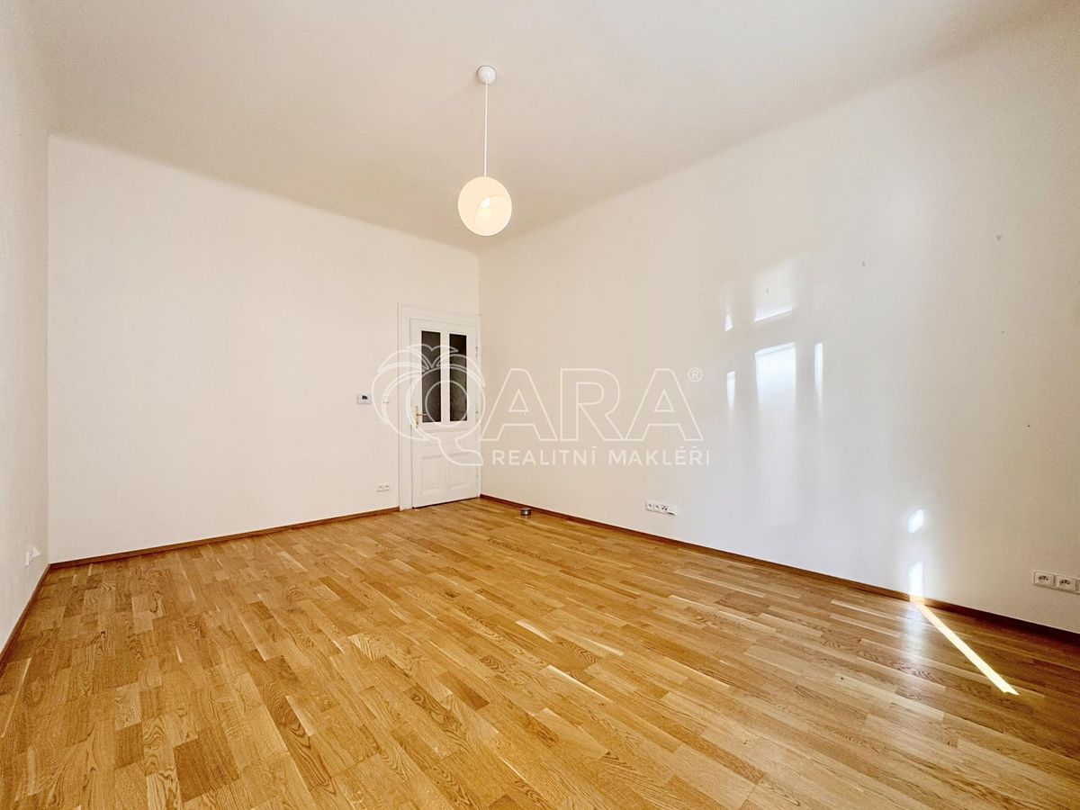 Pronájem bytu 2+kk 47 m² – fotografie 5
