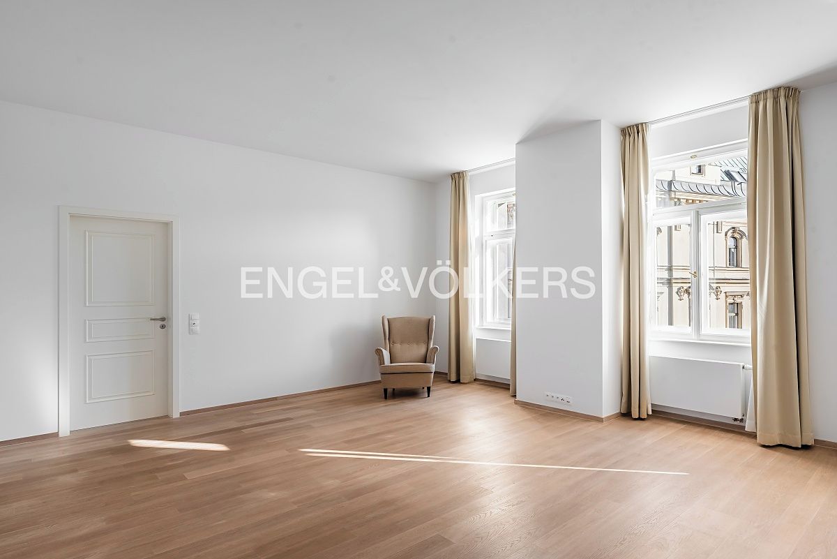 Pronájem bytu 3+kk 103 m² – fotografie 2