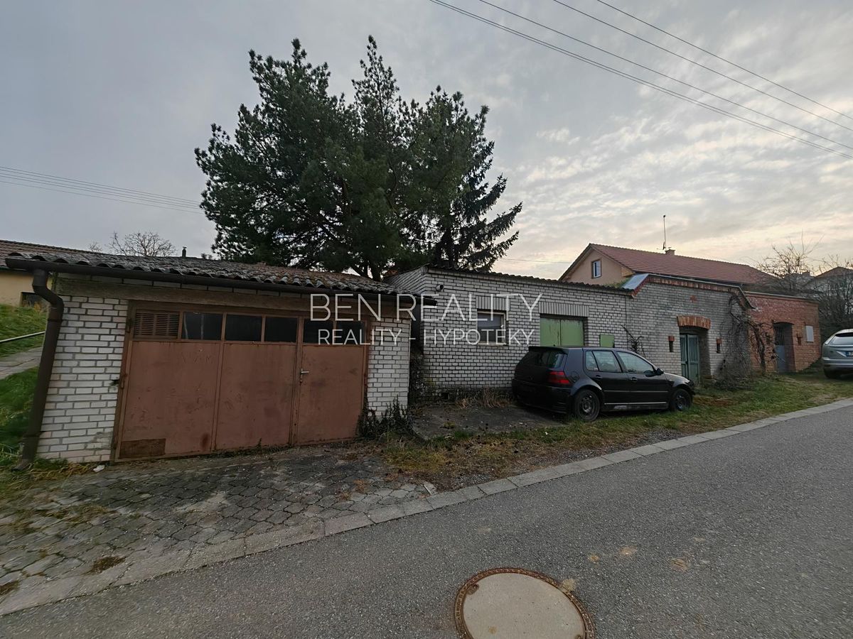 Prodej vinného sklepa 360 m², Polešovice – fotka 1 z 3