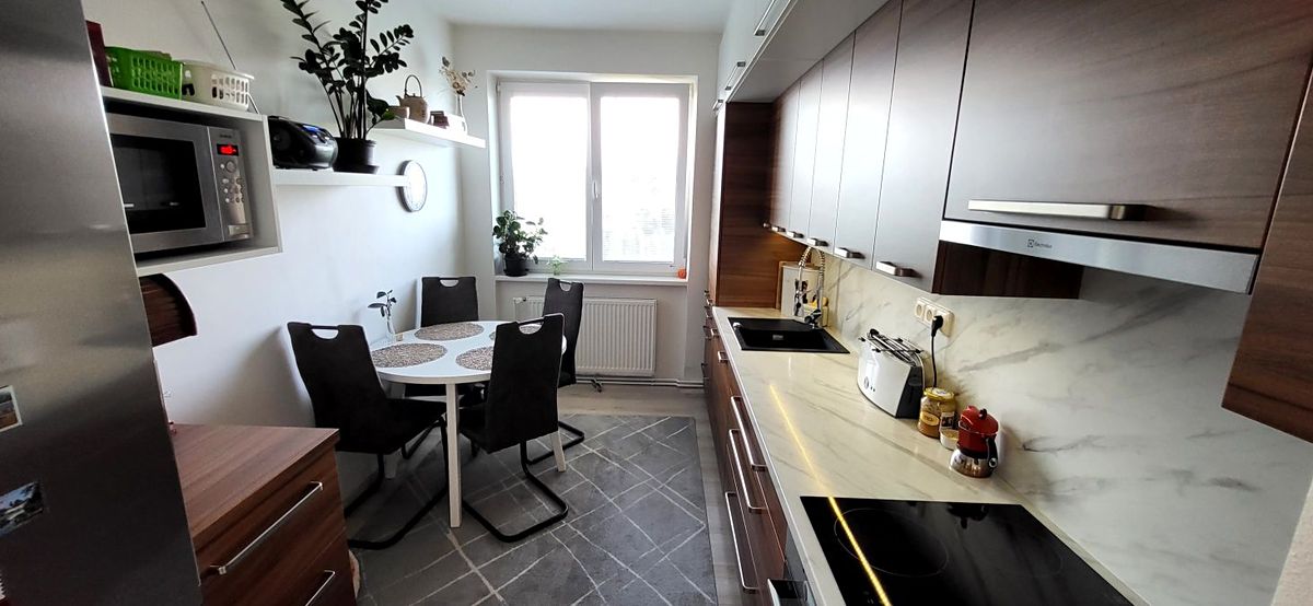 Pronájem bytu 3+1 90 m² – fotografie 2