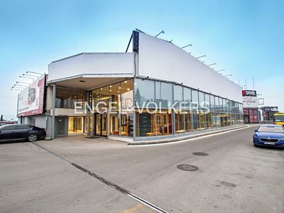 Pronájem obchodního prostoru 1520 m²