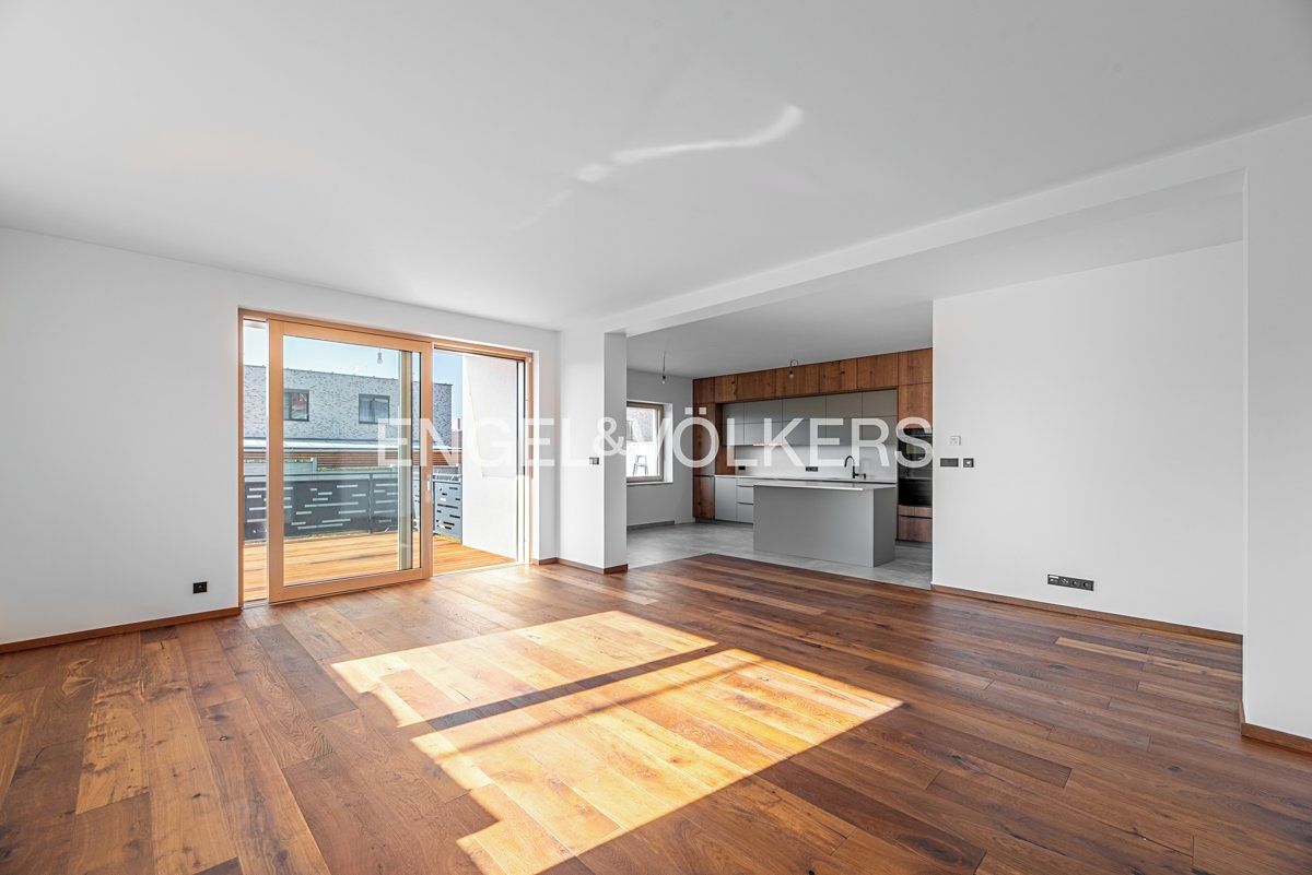 Pronájem rodinného domu 195 m², pozemek 605 m²