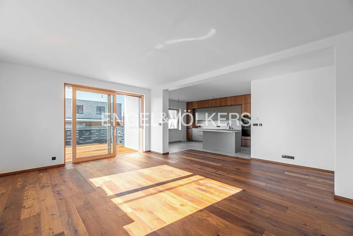 Pronájem rodinného domu 195 m², pozemek 605 m²