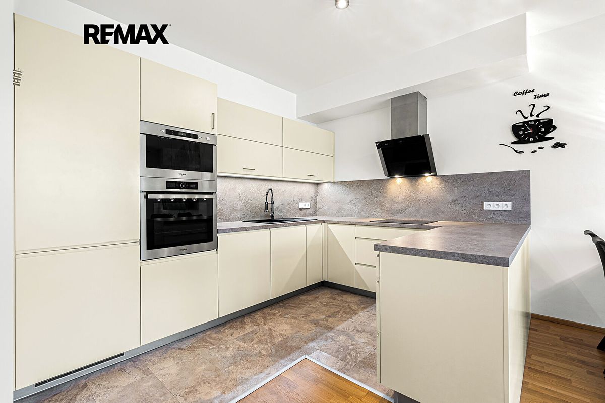 Prodej bytu 4+kk 104 m² – fotografie 5