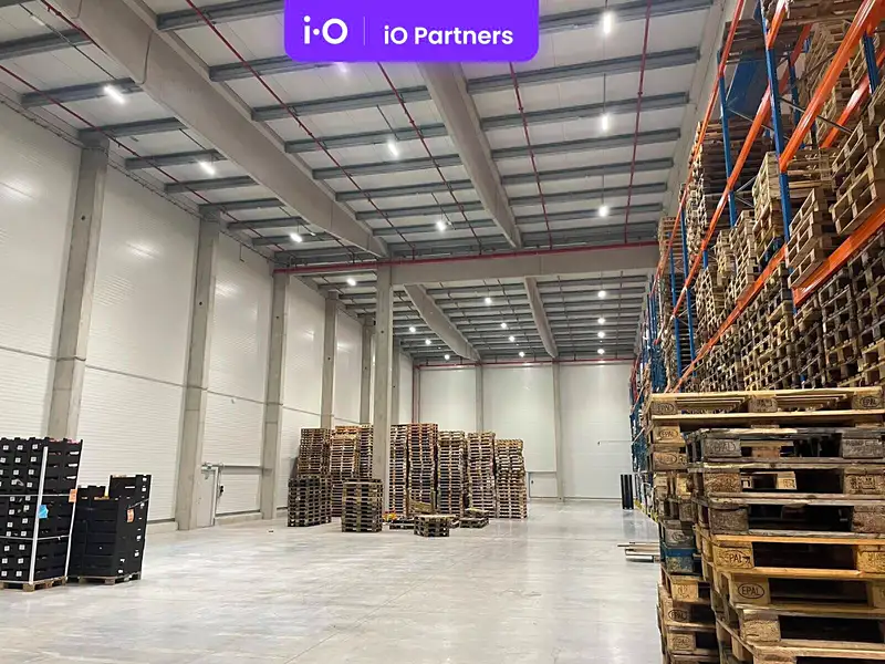 Pronájem skladového prostoru 2000 m², Úžice – náhled fotky 1