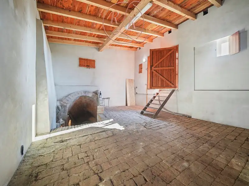 Prodej vinného sklepa 153 m², Přítluky – náhled fotky 1