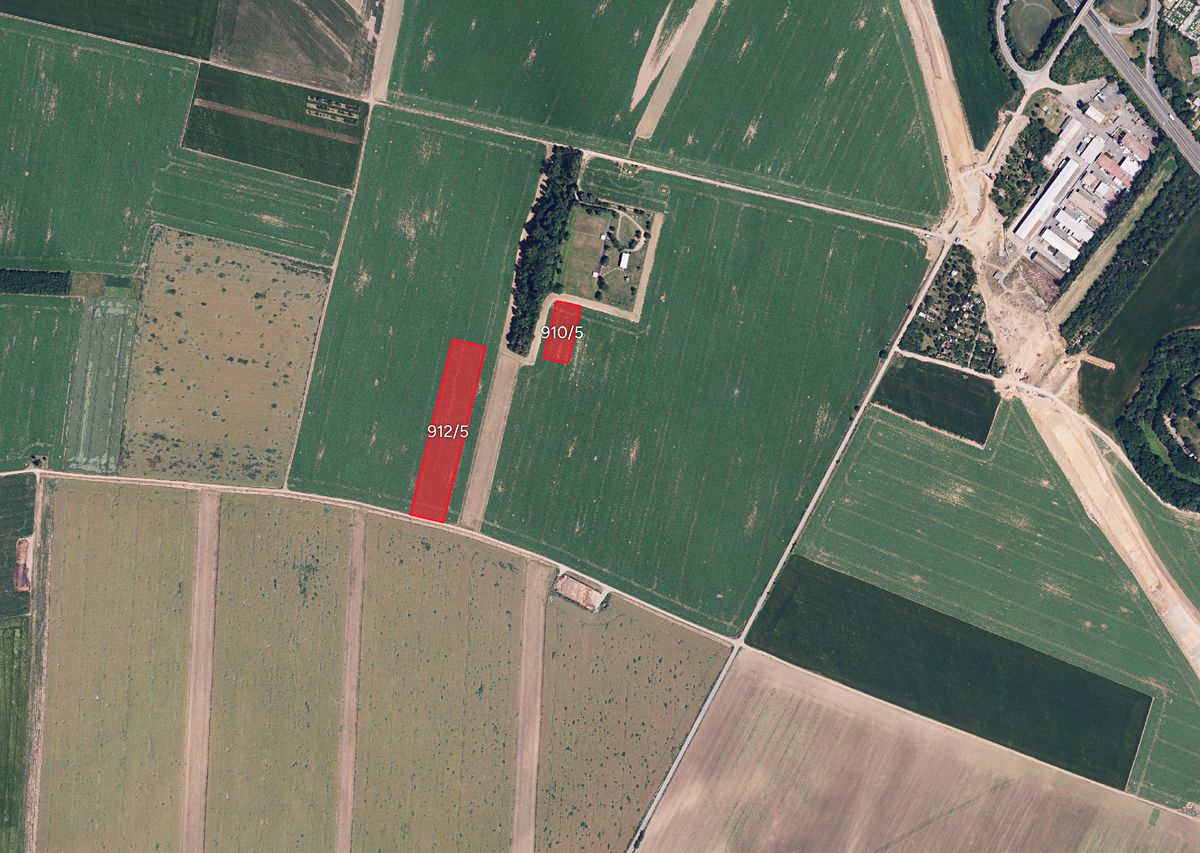 Prodej pole 16805 m²
