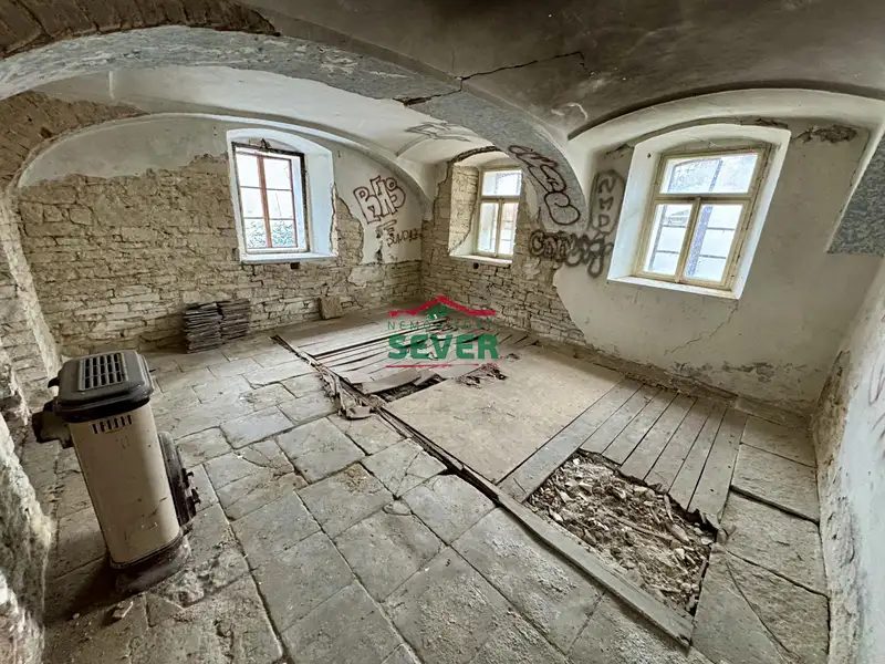 Prodej rodinného domu 200 m², pozemek 493 m², Vrutice – náhled fotky 2