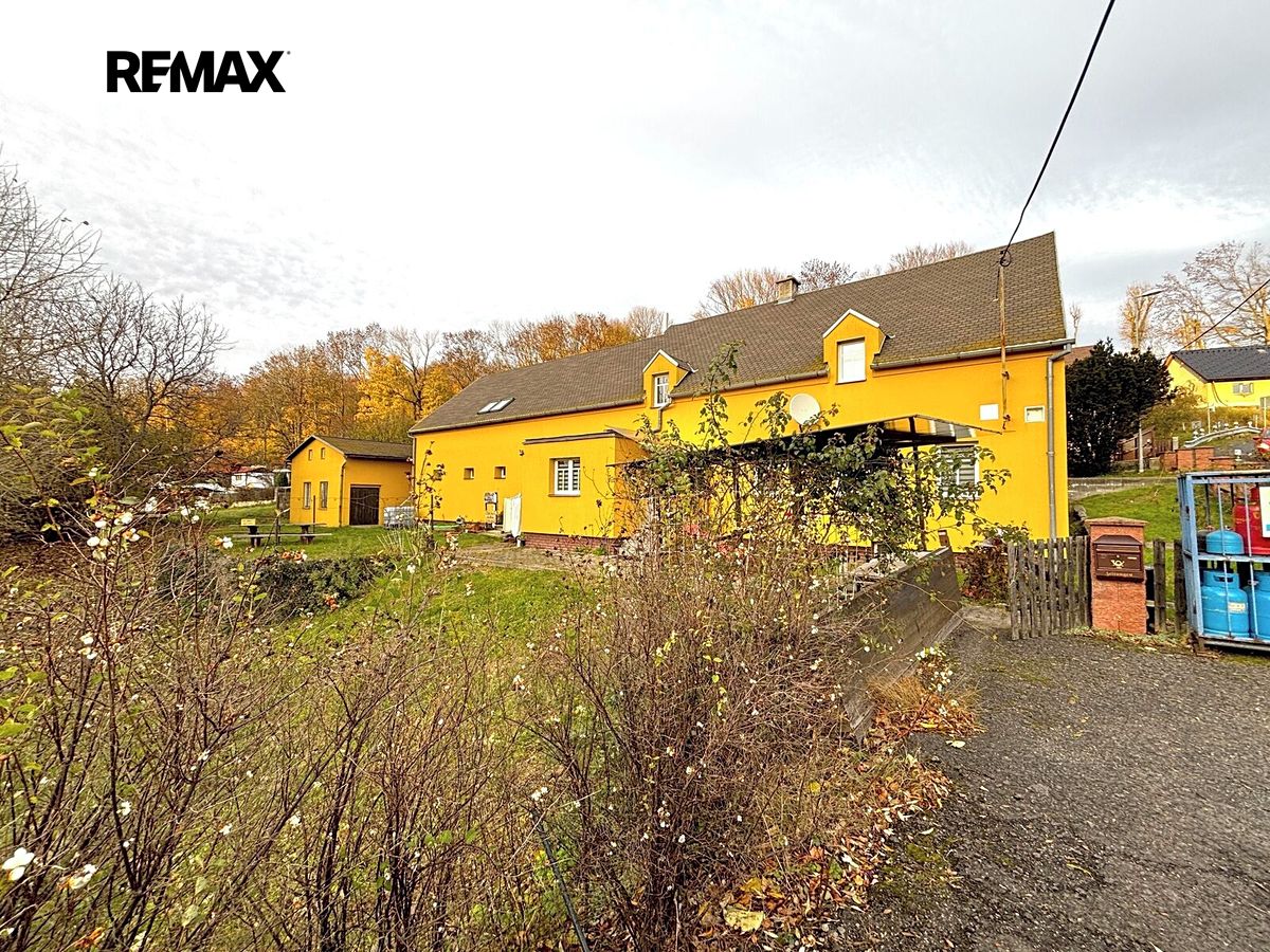 Prodej rodinného domu 231 m², pozemek 4102 m²