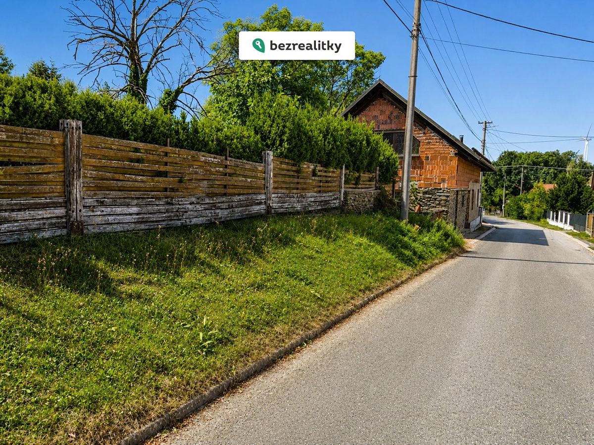 Prodej rodinného domu 342 m², pozemek 1222 m²