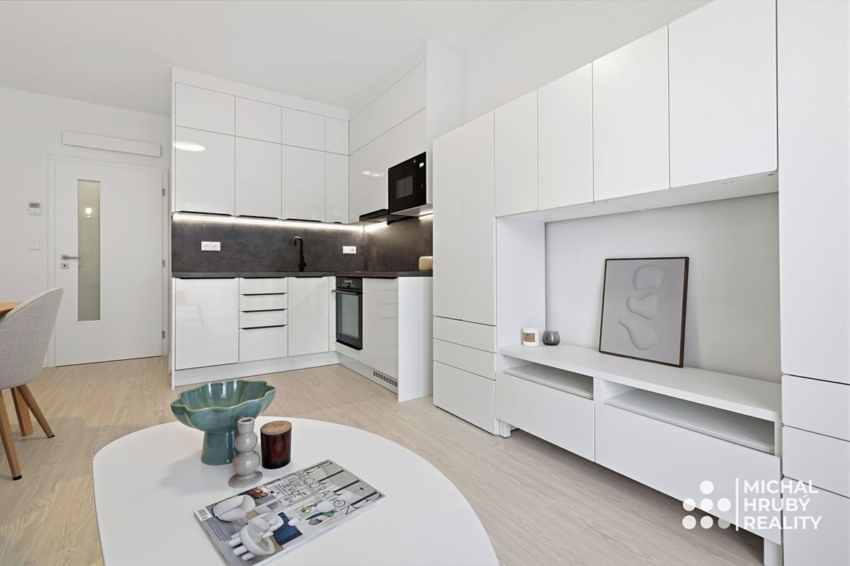 Prodej bytu 1+kk 27 m² – fotografie 2