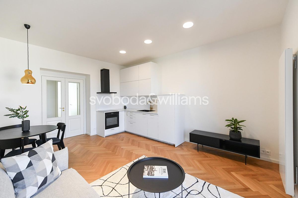 Pronájem bytu 2+kk 47 m² – fotografie 2
