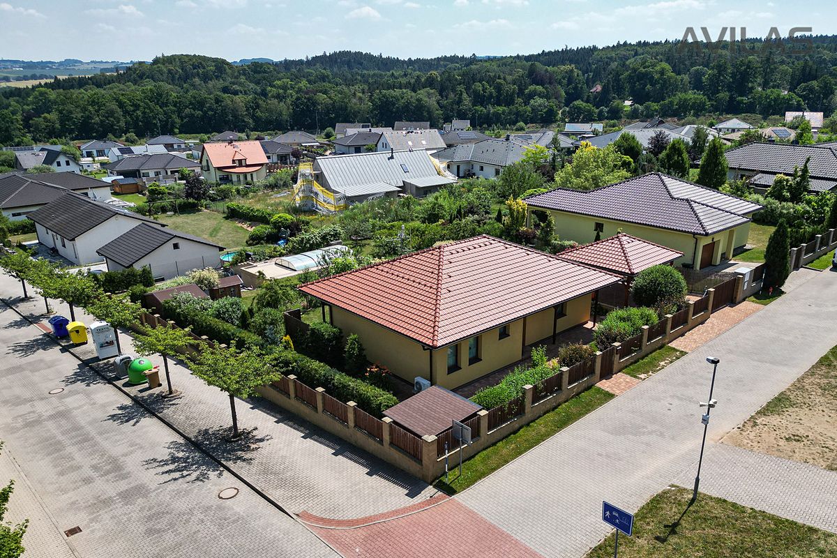 Prodej rodinného domu 125 m², pozemek 1211 m² – fotografie 3