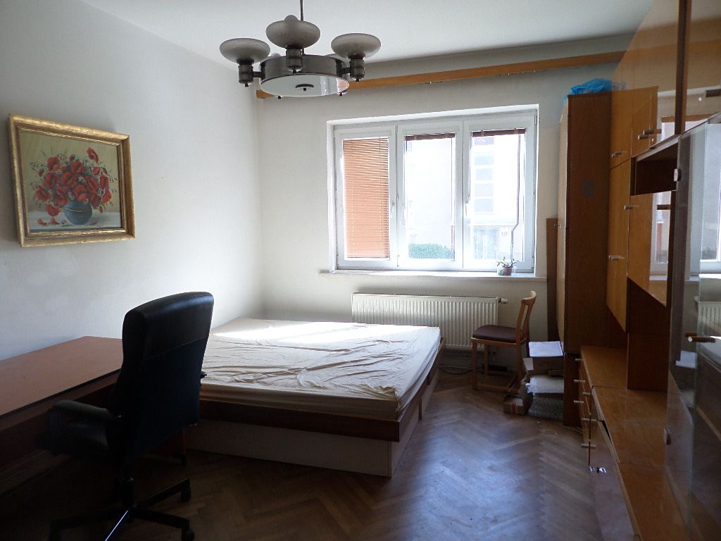 Pronájem bytu pokoje 21 m² – fotografie 2