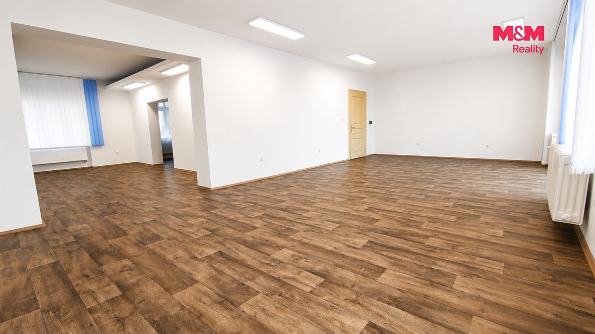 Pronájem kanceláře 99 m² – fotografie 2