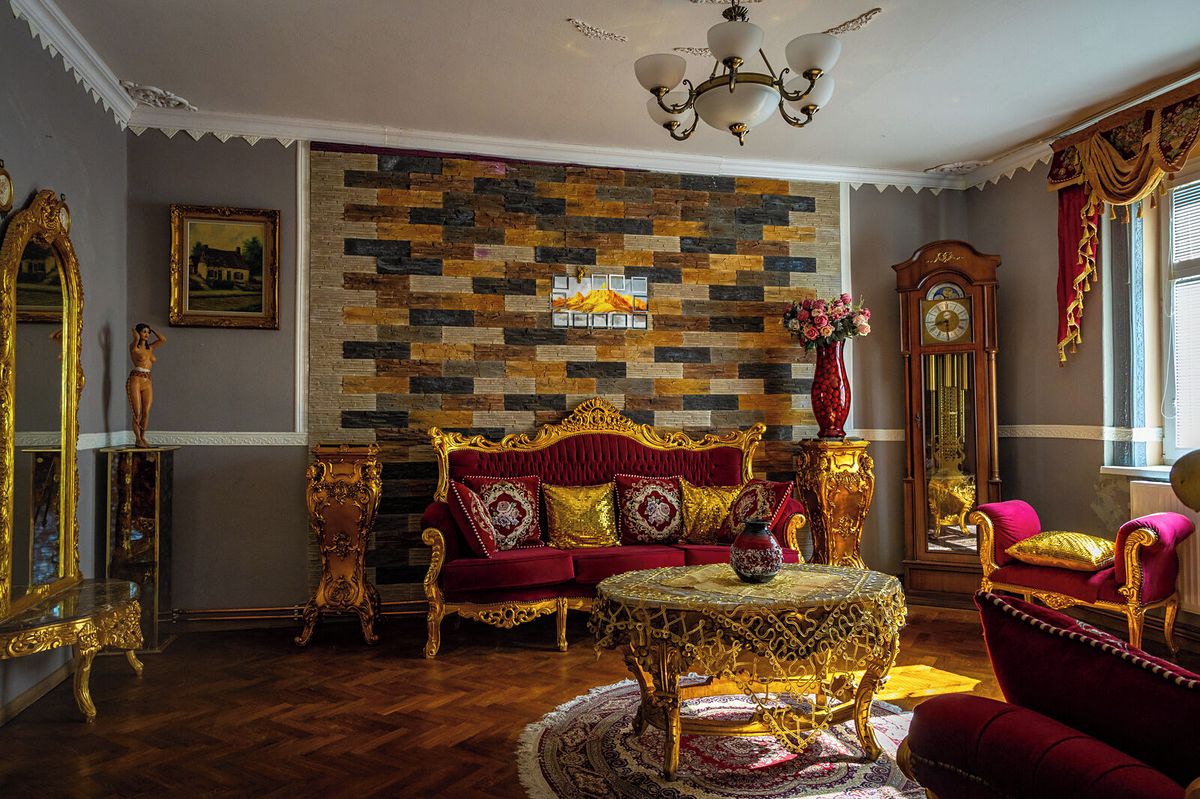 Prodej rodinného domu 251 m², pozemek 546 m² – fotografie 5