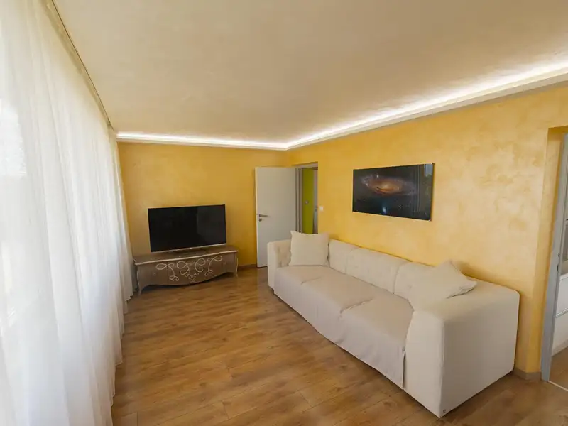 Prodej bytu 3+1 67 m², Hradec Králové – náhled fotky 1