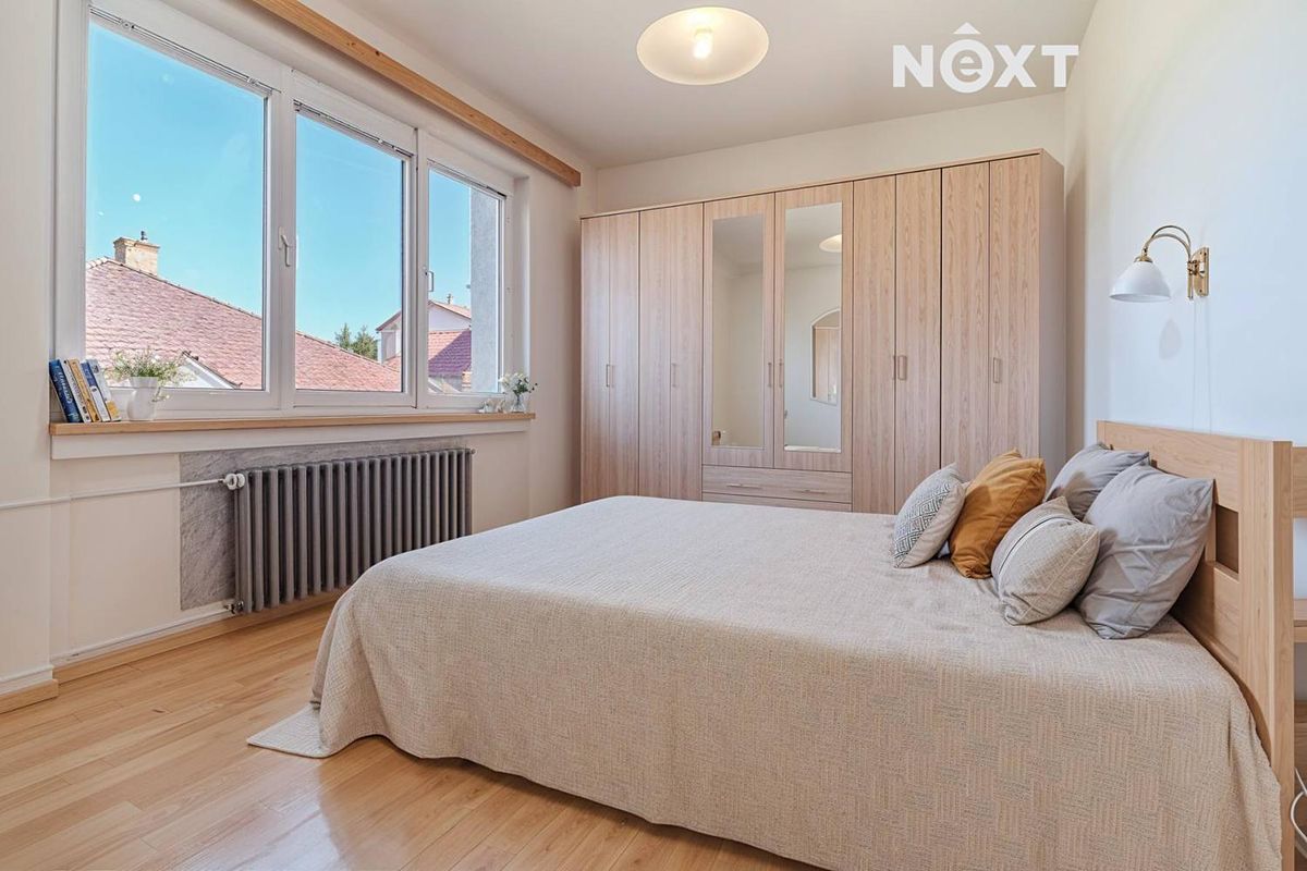 Prodej rodinného domu 127 m², pozemek 852 m² – fotografie 2