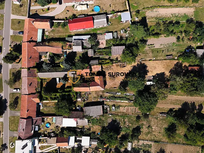 Prodej stavebního pozemku 2886 m², Kroměříž – náhled fotky 1