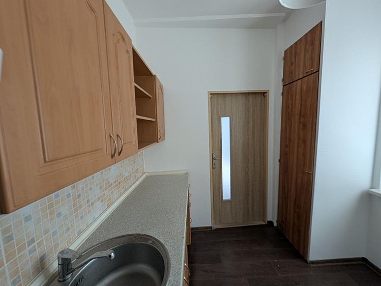 Wohnung 1+1 zur Miete, 35 m² (2 von 12)