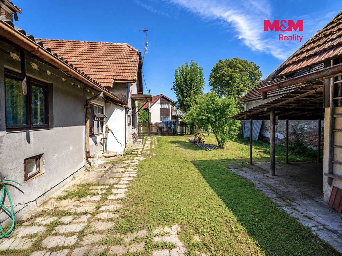Prodej rodinného domu 154 m², pozemek 956 m² – fotografie 3