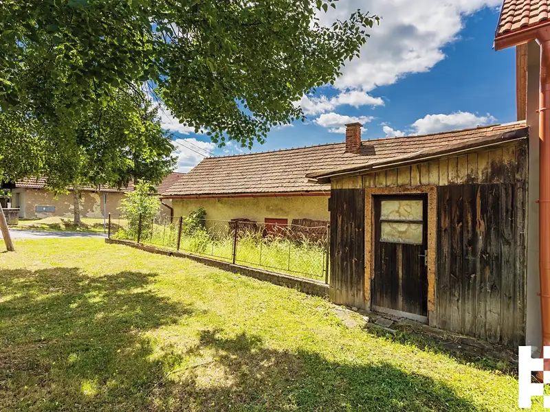 Prodej chalupy 86 m², pozemek 329 m², Hradčany – náhled fotky 3