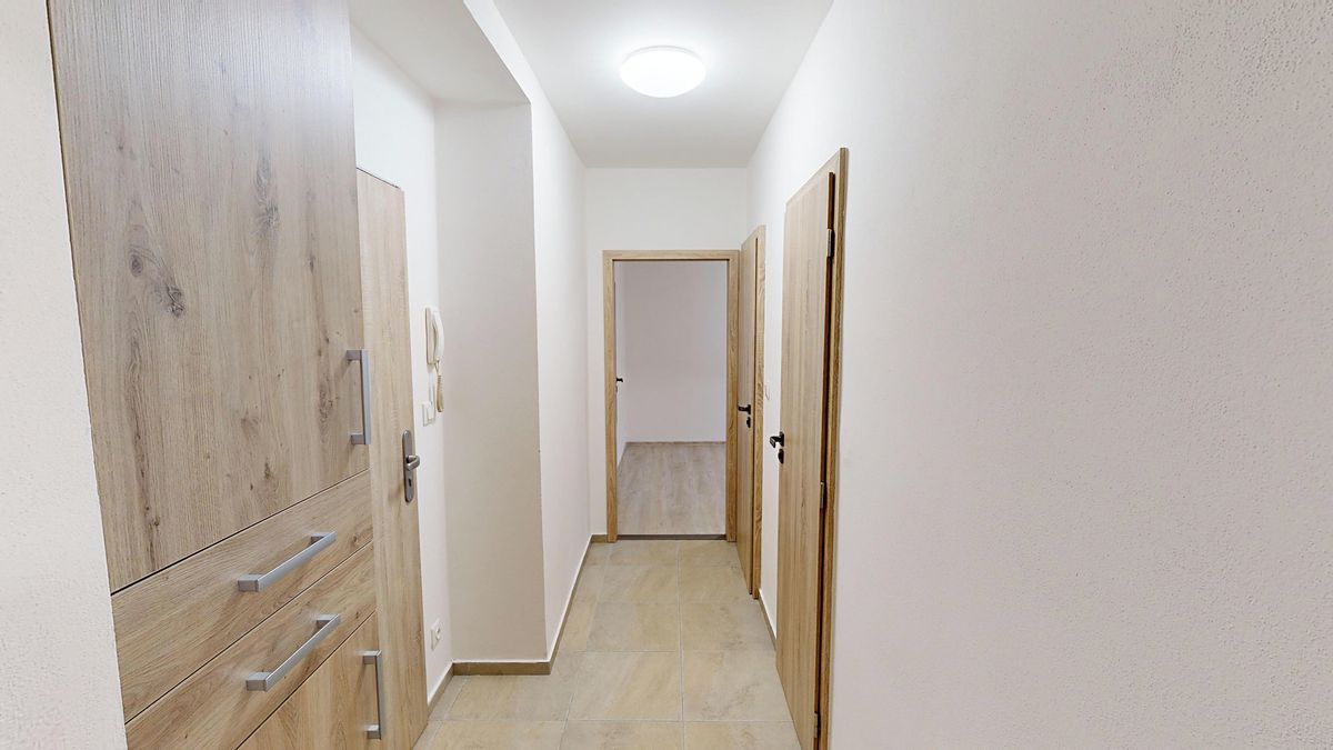 Pronájem bytu 2+1 54 m² – fotografie 5
