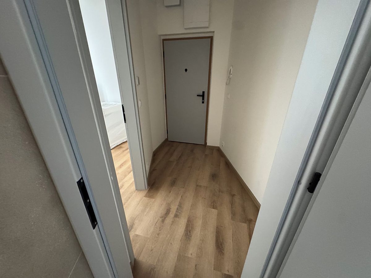 Pronájem bytu 1+kk 27 m² – fotografie 4