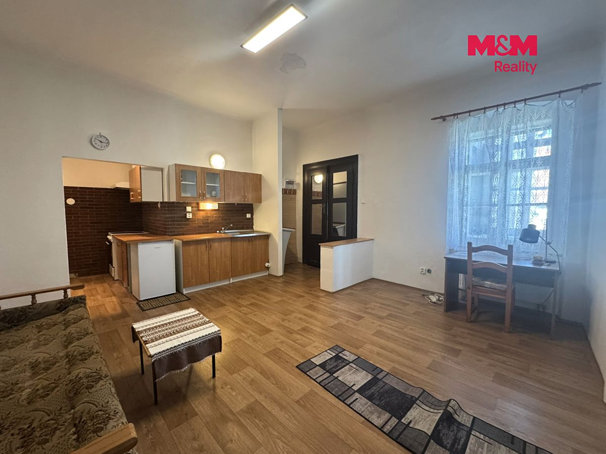 Pronájem bytu 2+kk 50 m² – fotografie 2