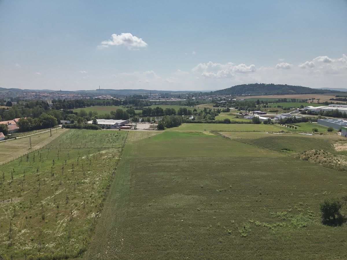 Prodej komerčního pozemku 26578 m² – fotografie 2