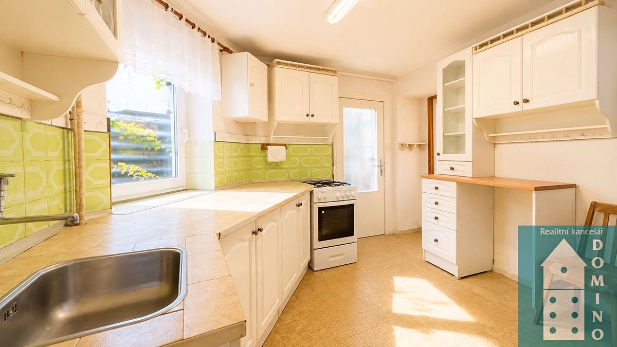 Prodej rodinného domu 180 m², pozemek 254 m² – fotografie 5