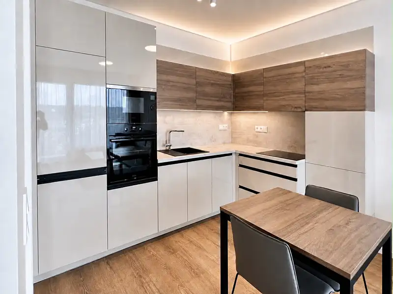 Pronájem bytu 2+kk 46 m², Praha – náhled fotky 1