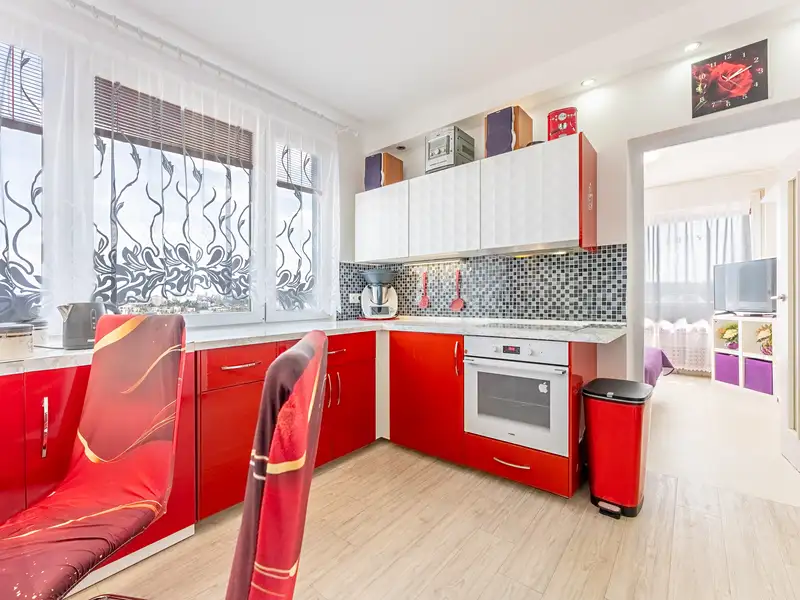 Prodej bytu 3+1 72 m², Praha – náhled fotky 2