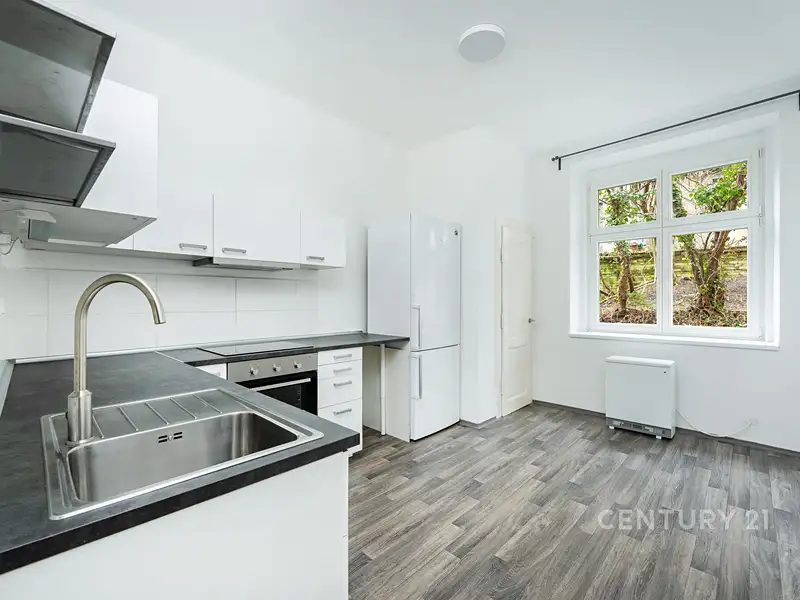 Pronájem bytu 2+kk 48 m², Praha – náhled fotky 1