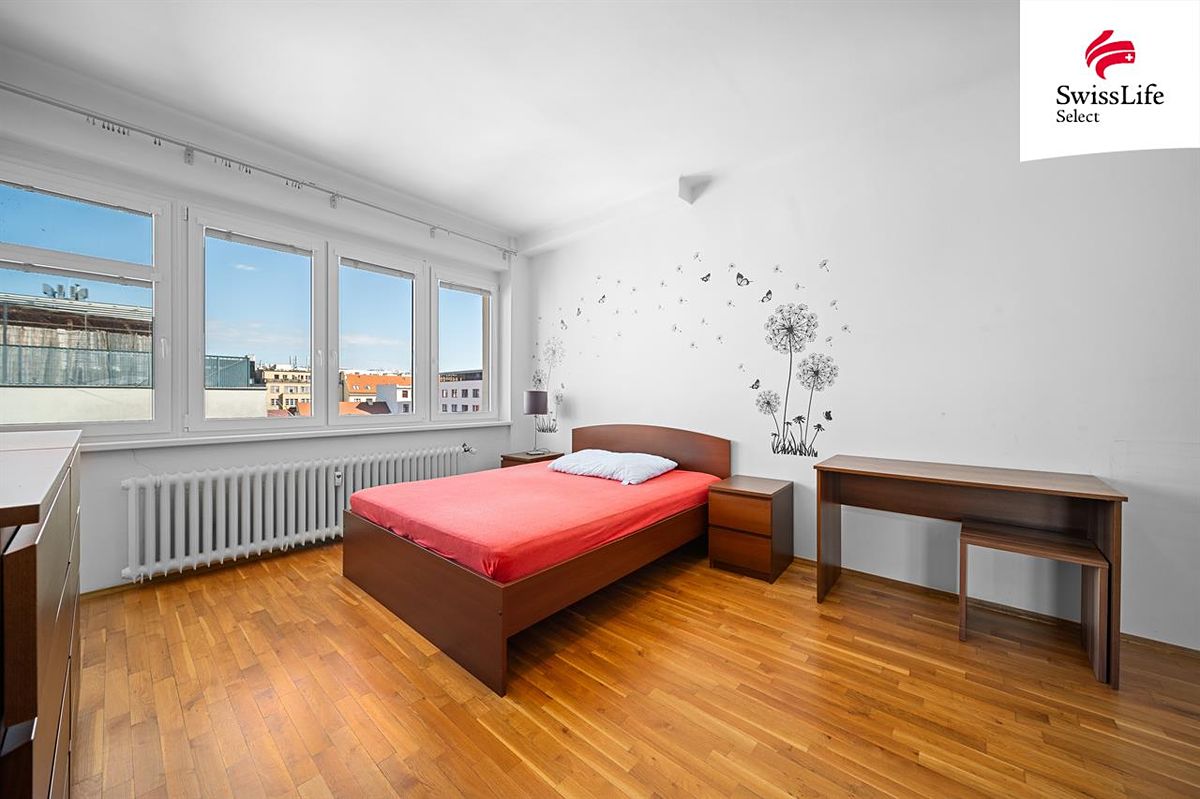 Pronájem bytu 2+kk 55 m² – fotografie 2