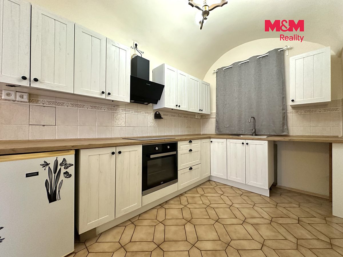 Pronájem bytu atypický 78 m² – fotografie 2