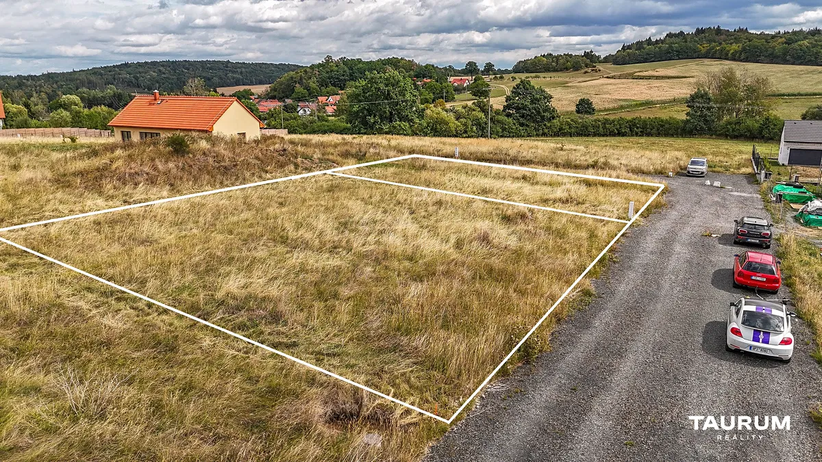 Prodej stavebního pozemku 1320 m²