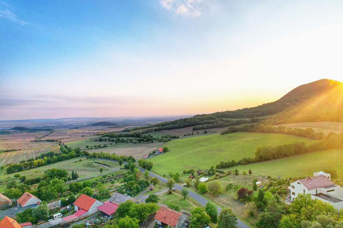 Prodej rodinného domu 140 m², pozemek 230 m² – fotografie 3