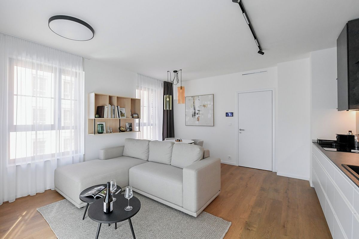 Pronájem bytu 2+kk 56 m² – fotografie 2