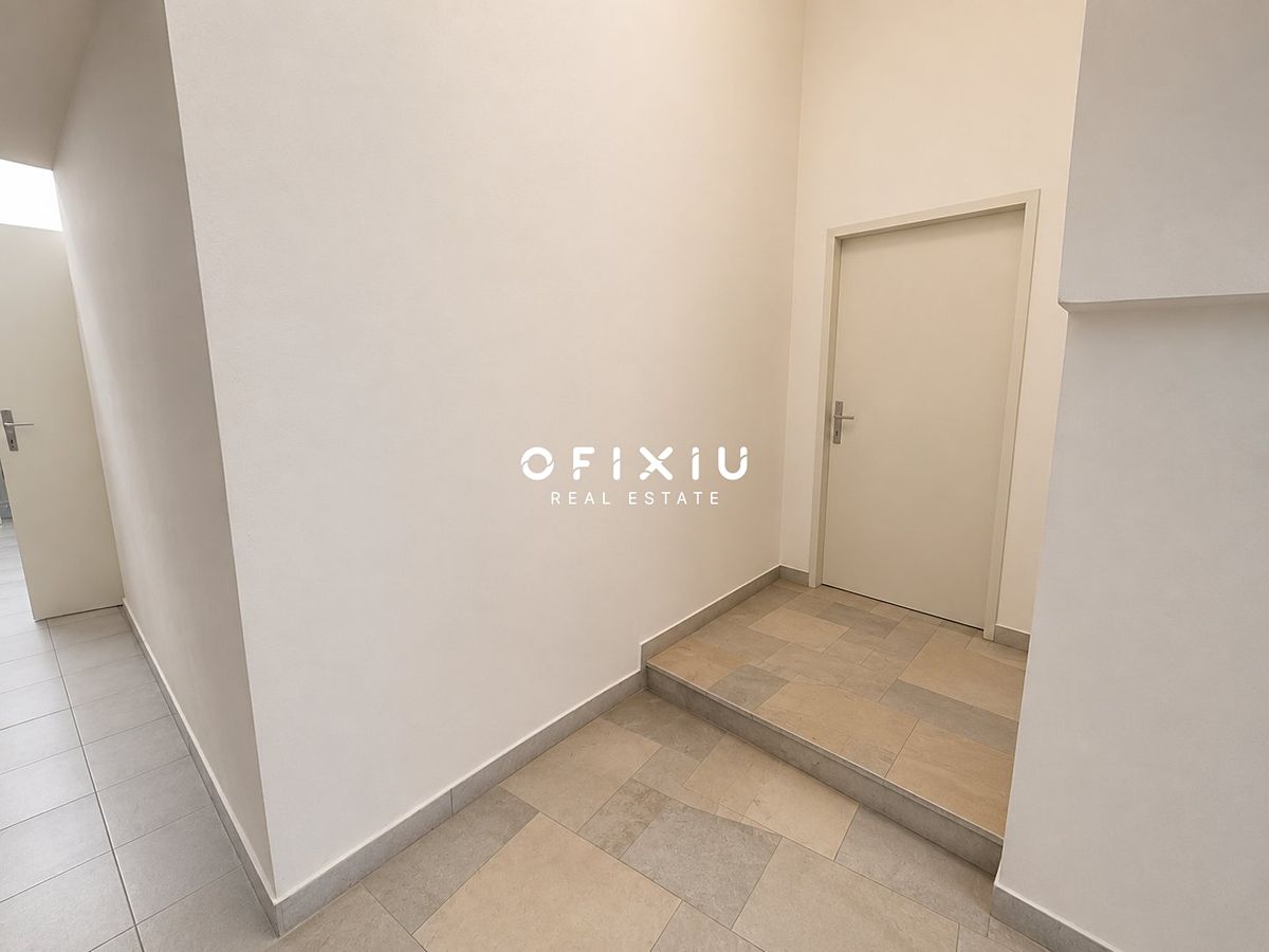 Pronájem obchodního prostoru 109 m² – fotografie 5