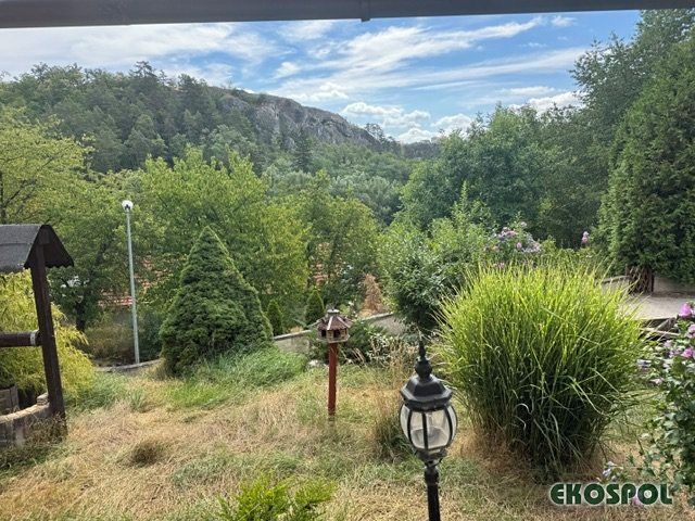 Prodej stavebního pozemku 746 m² – fotografie 5