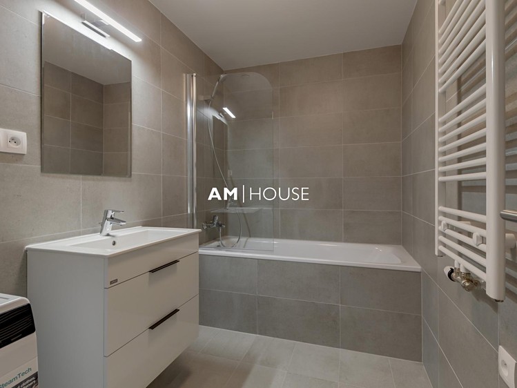 Pronájem bytu 2+kk, 55 m² (10 z 12)