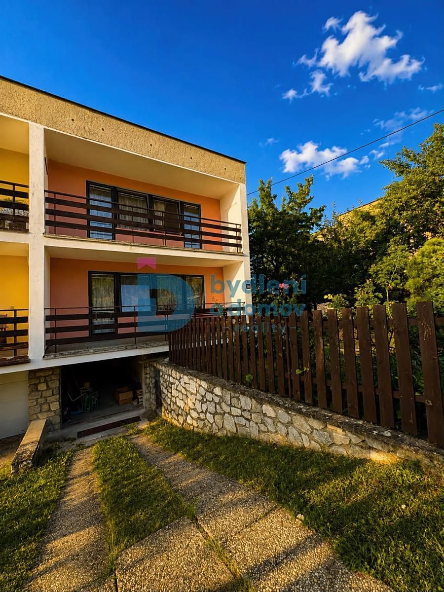Prodej rodinného domu 155 m², pozemek 492 m² – fotografie 2