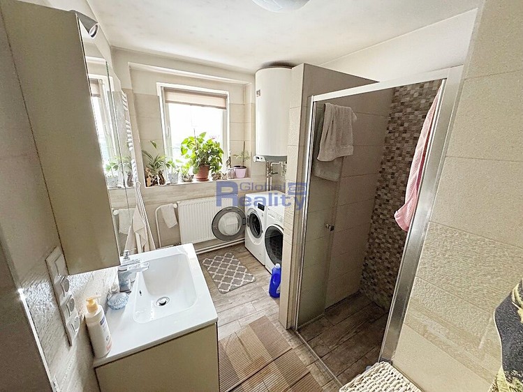Prodej domu, 140 m² (8 z 18)