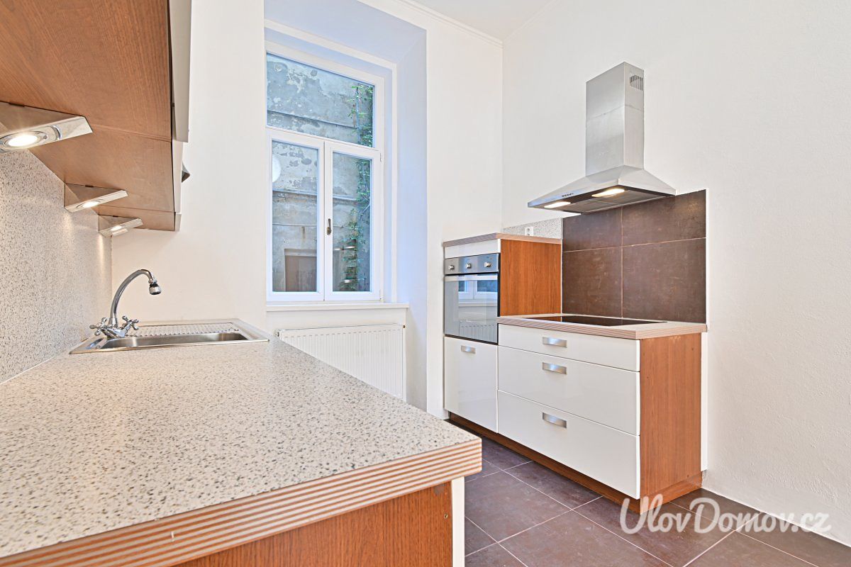 Pronájem bytu 2+1 72 m² – fotografie 2