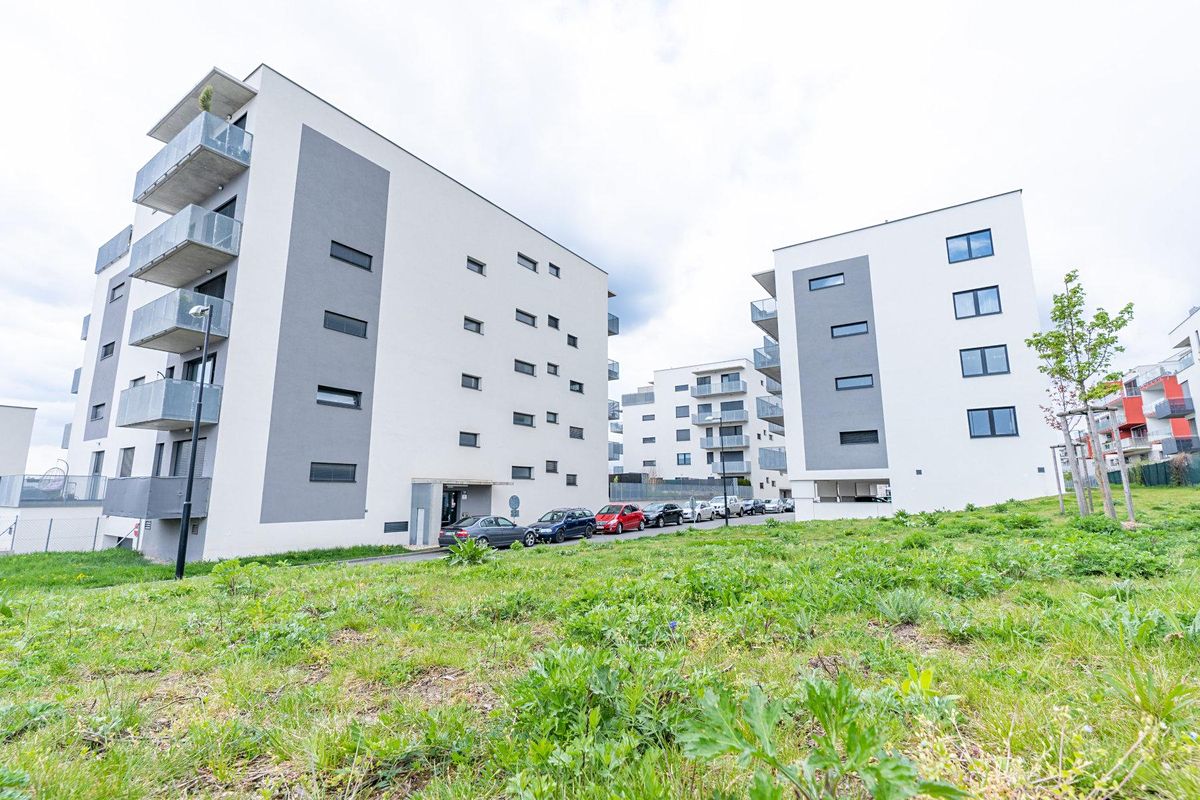 Pronájem bytu 2+1 70 m² – fotografie 5