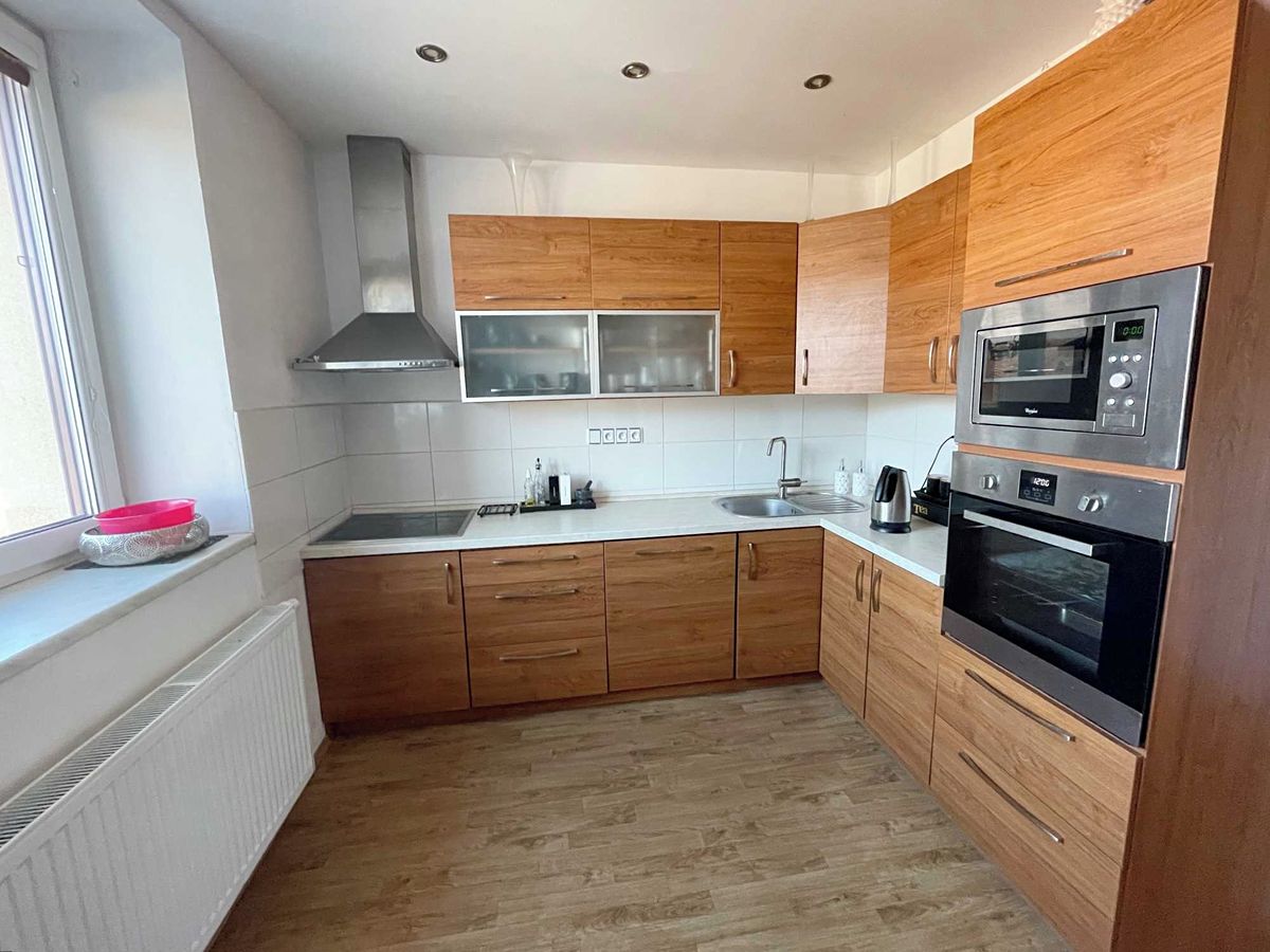 Pronájem bytu 2+1 72 m² – fotografie 2