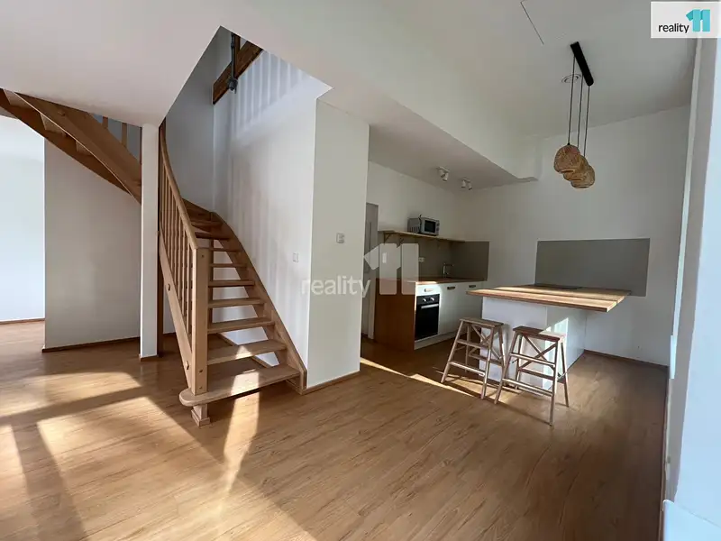 Prodej bytu 3+kk 66 m², Černý Důl – náhled fotky 1