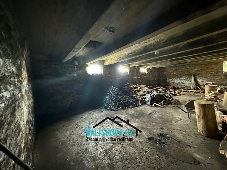 Комерційне приміщення в оренду, 7 000 м² (17 з 28)